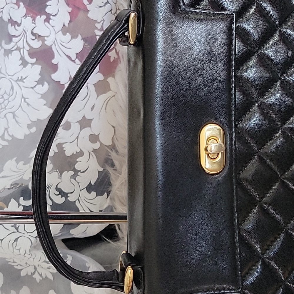 Givenchy Kelly Calfskin leather black Quilted handbag - Picture 13 of 16